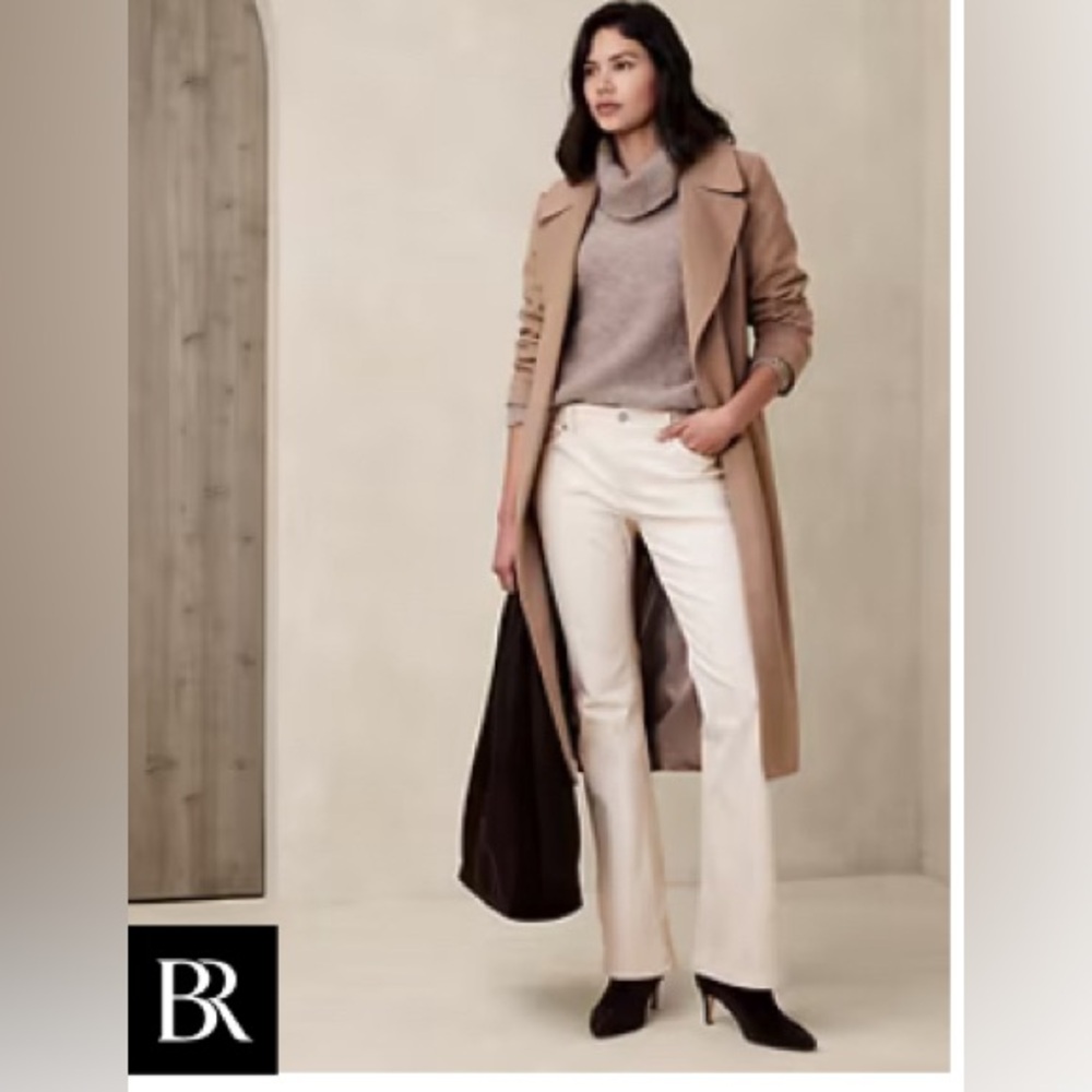 Banana Republic Ecru Jeans Low Rise Bootcut, Sz 14/32.